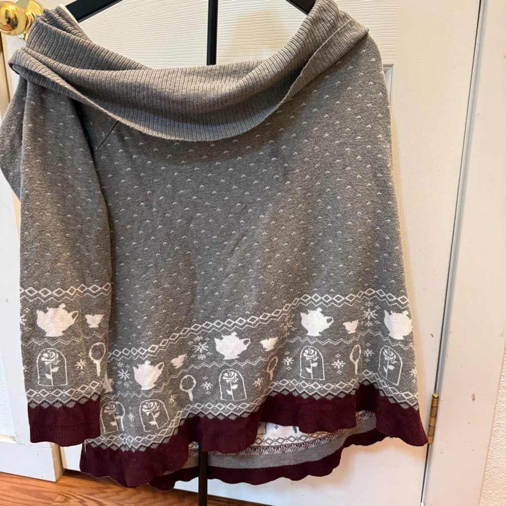 Oversized off the shoulder Disney Gray‎ Heavy Knit Beauty and the Beast Sweater